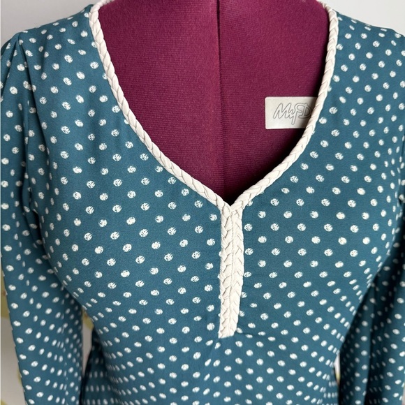 Teal Polka Dot V-Neck Top - Picture 2 of 5
